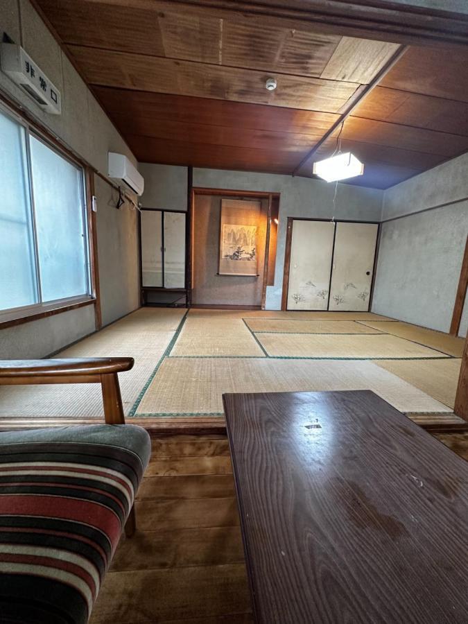 素泊まり民宿とみや Oshima Luaran gambar